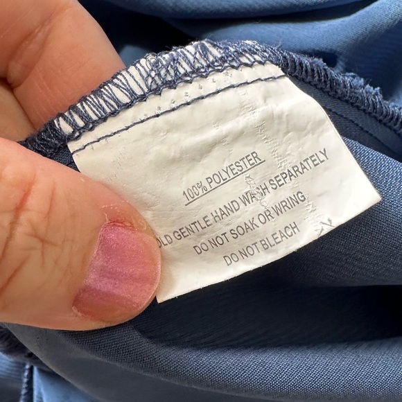 Hello Molly Blue and Pink Floral Long Sleeve Dress size large - Picture 6 of 6